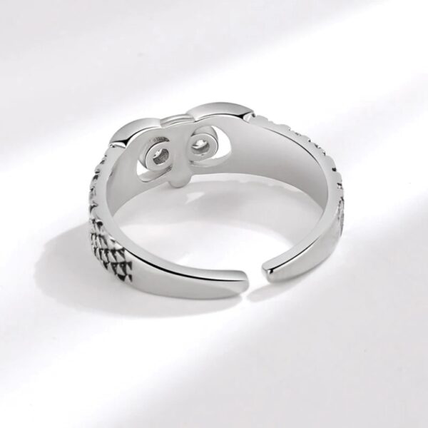 Simple Design Owl Ring for Wedding